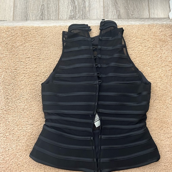 Cache top - Picture 1 of 3